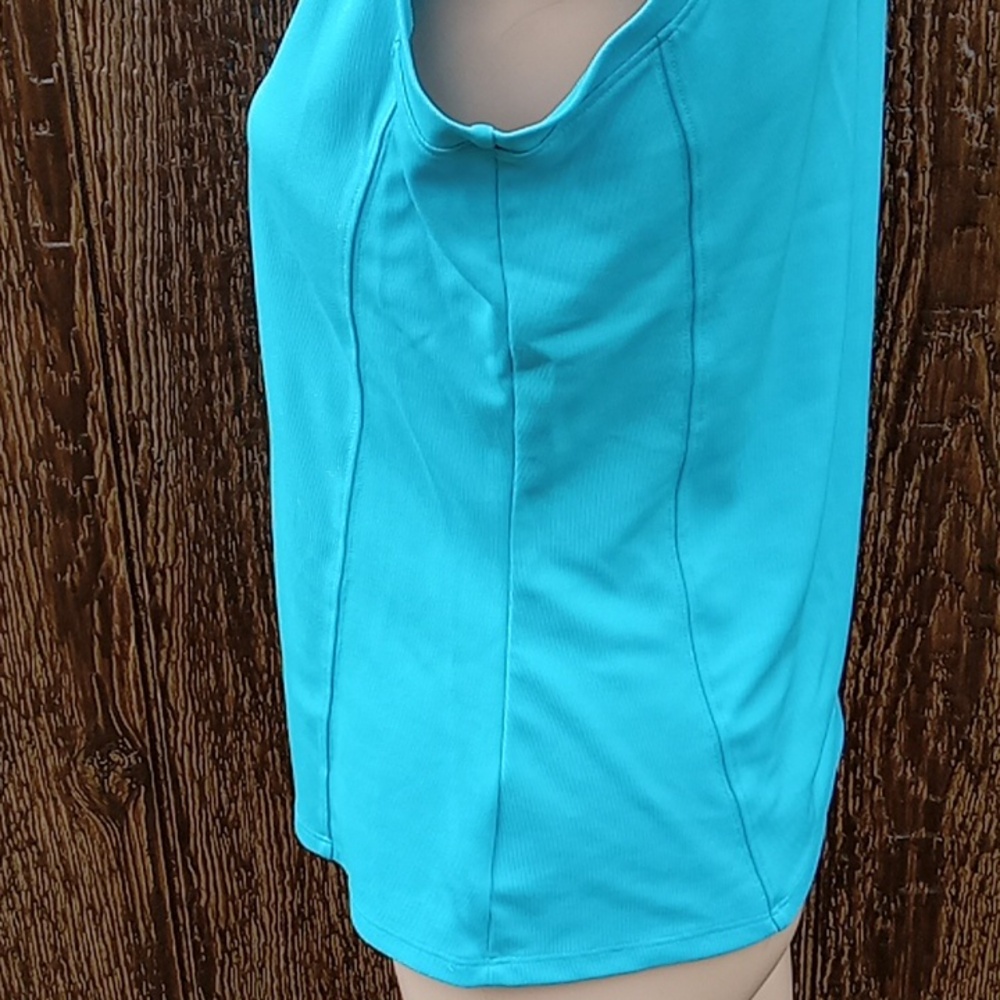 Under armor shirt - Picture 3 of 4